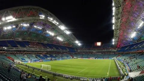 切尔西1-0布伦特福德：门神关键扑救，中场球员世界波锁定胜局